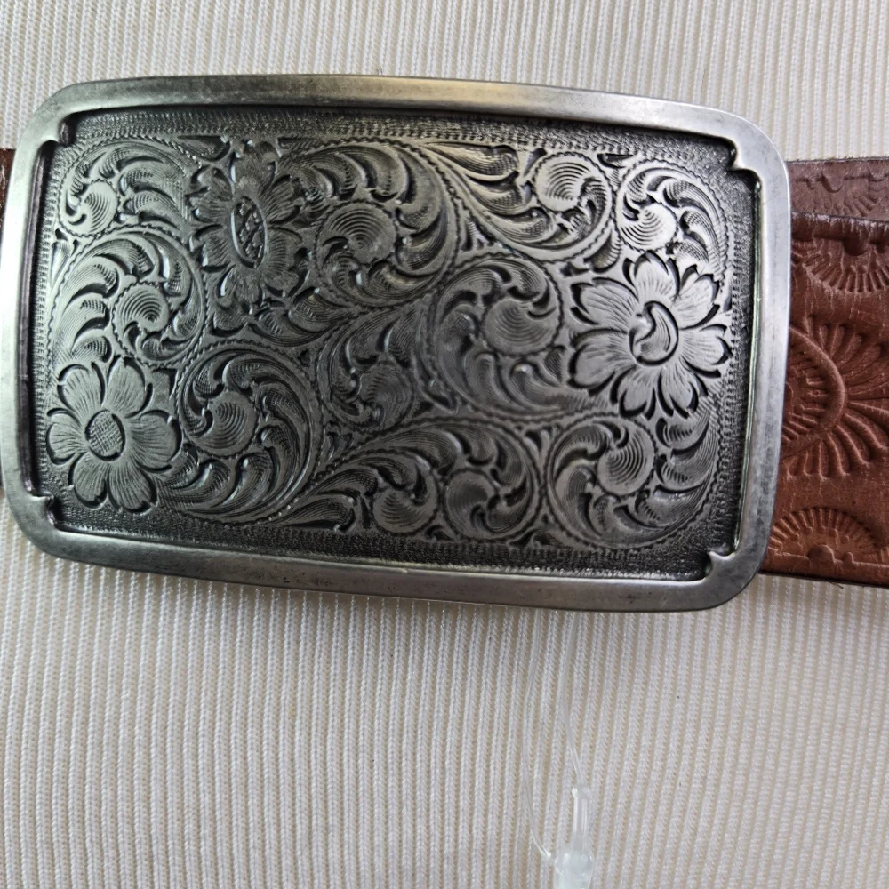 Fossil embossed brown